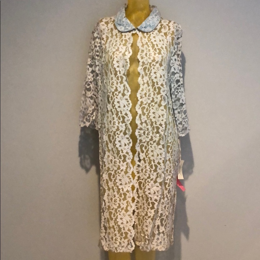 NWT. VINTAGE LACE JACKET sz 20